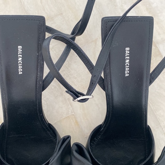 BALENCIAGA fabulously square knife bow heels, size 37 - Picture 4 of 11